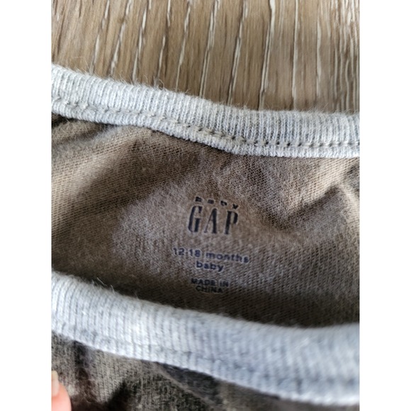 Baby Gap Zoo Animals One Piece Romper Size 12 18 months‎ Boys Sleeveless Shorts - Picture 3 of 3